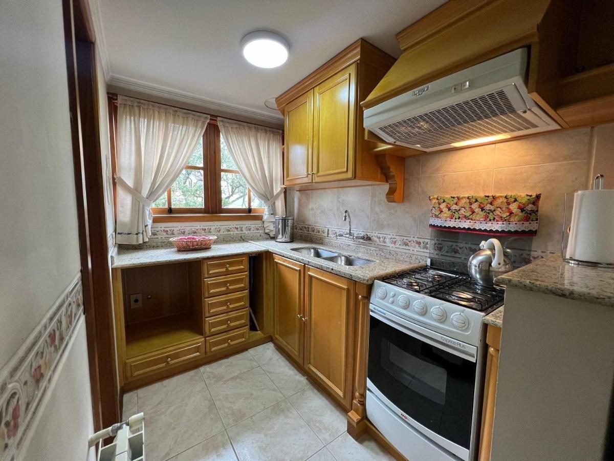 Mrg- Colonial 2D - 200 Mts Da Rua Torta Apartment Gramado Bagian luar foto